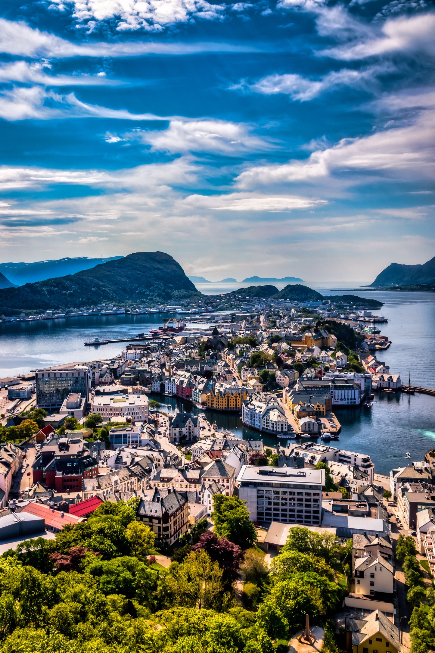 All's Well in Alesund image 0