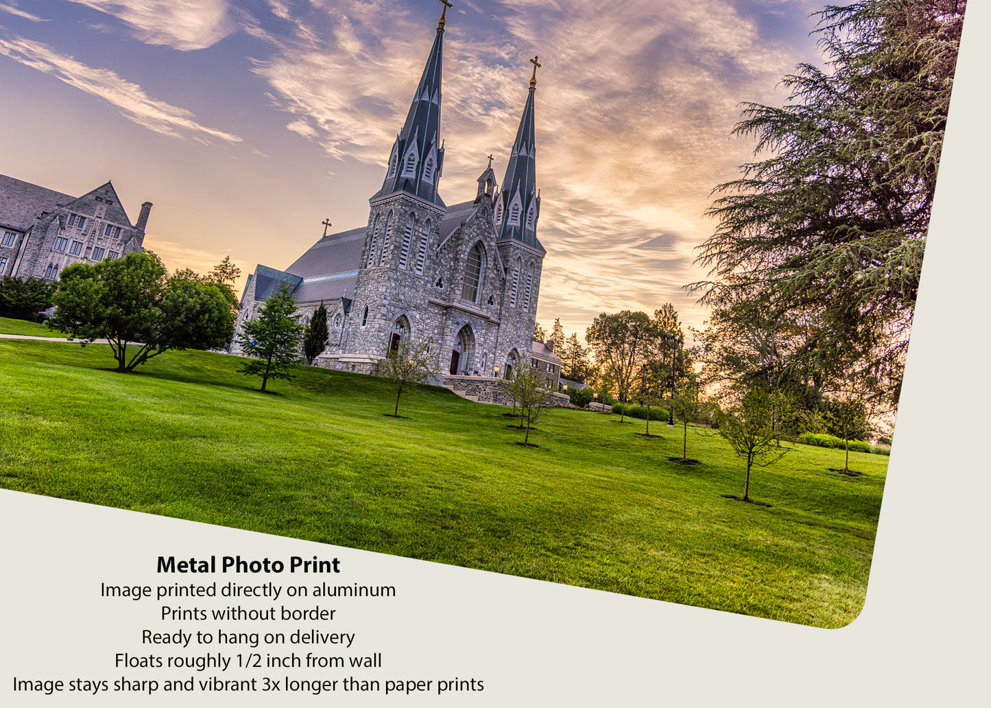 Amanecer en la iglesia de Santo Tomás de Villanueva