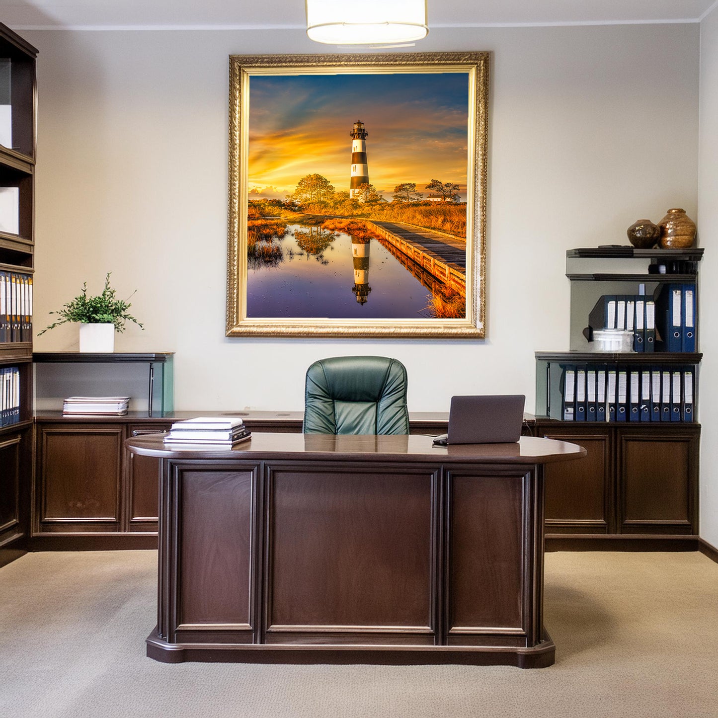 Amanecer en el faro de la isla de Bodie