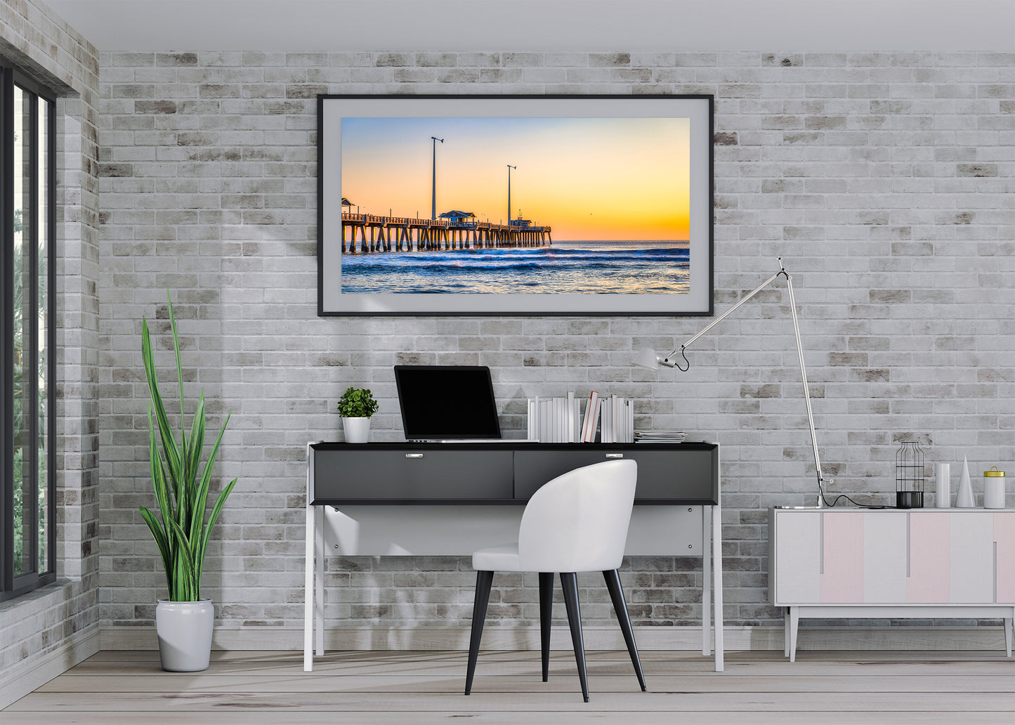 Muelle Jeanette al amanecer