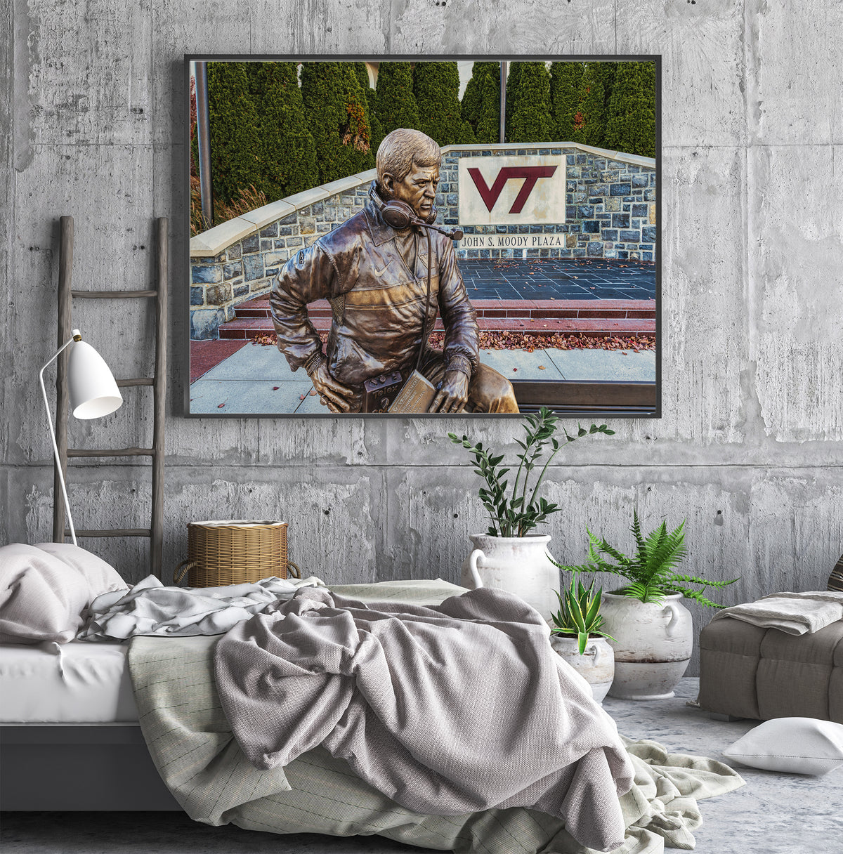 Statue of Frank Beamer