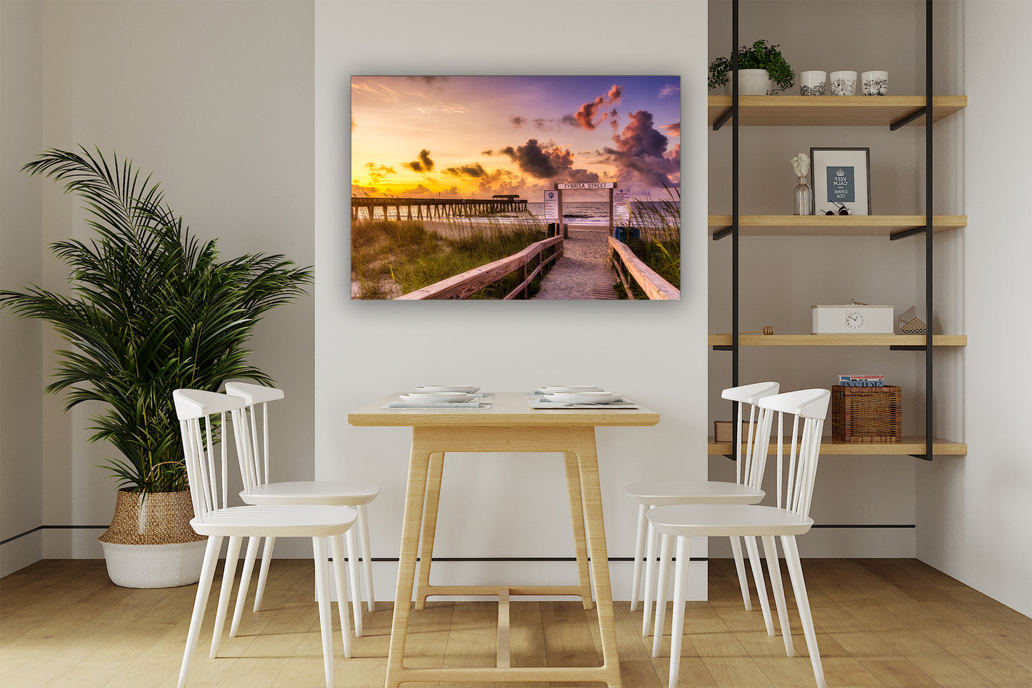 Amanecer en la playa en la calle Tybrisa