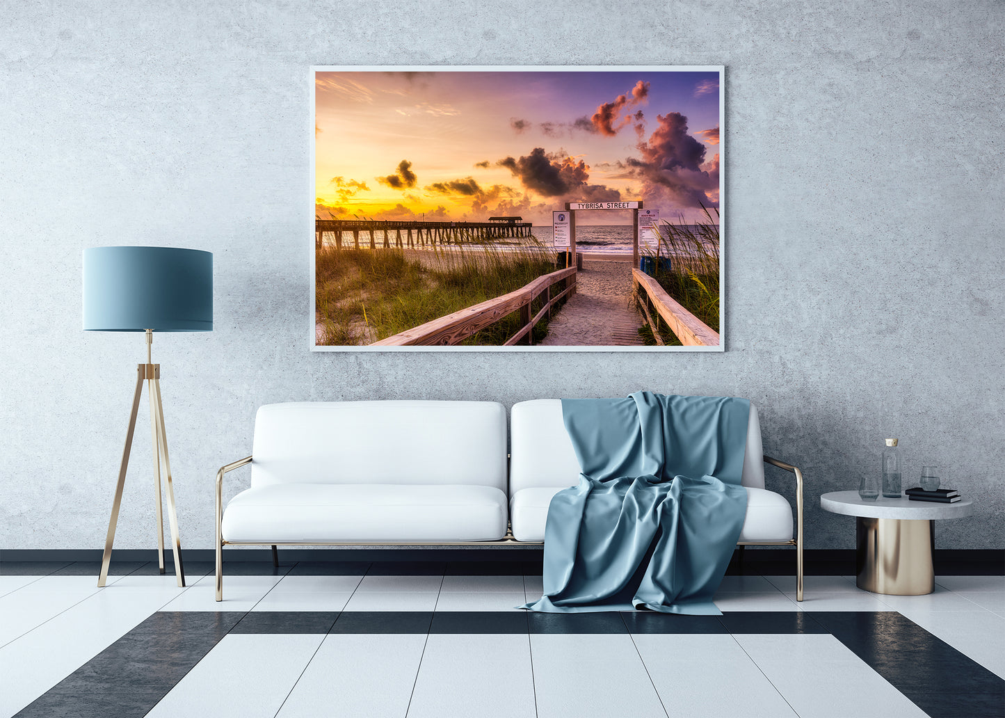 Amanecer en la playa en la calle Tybrisa