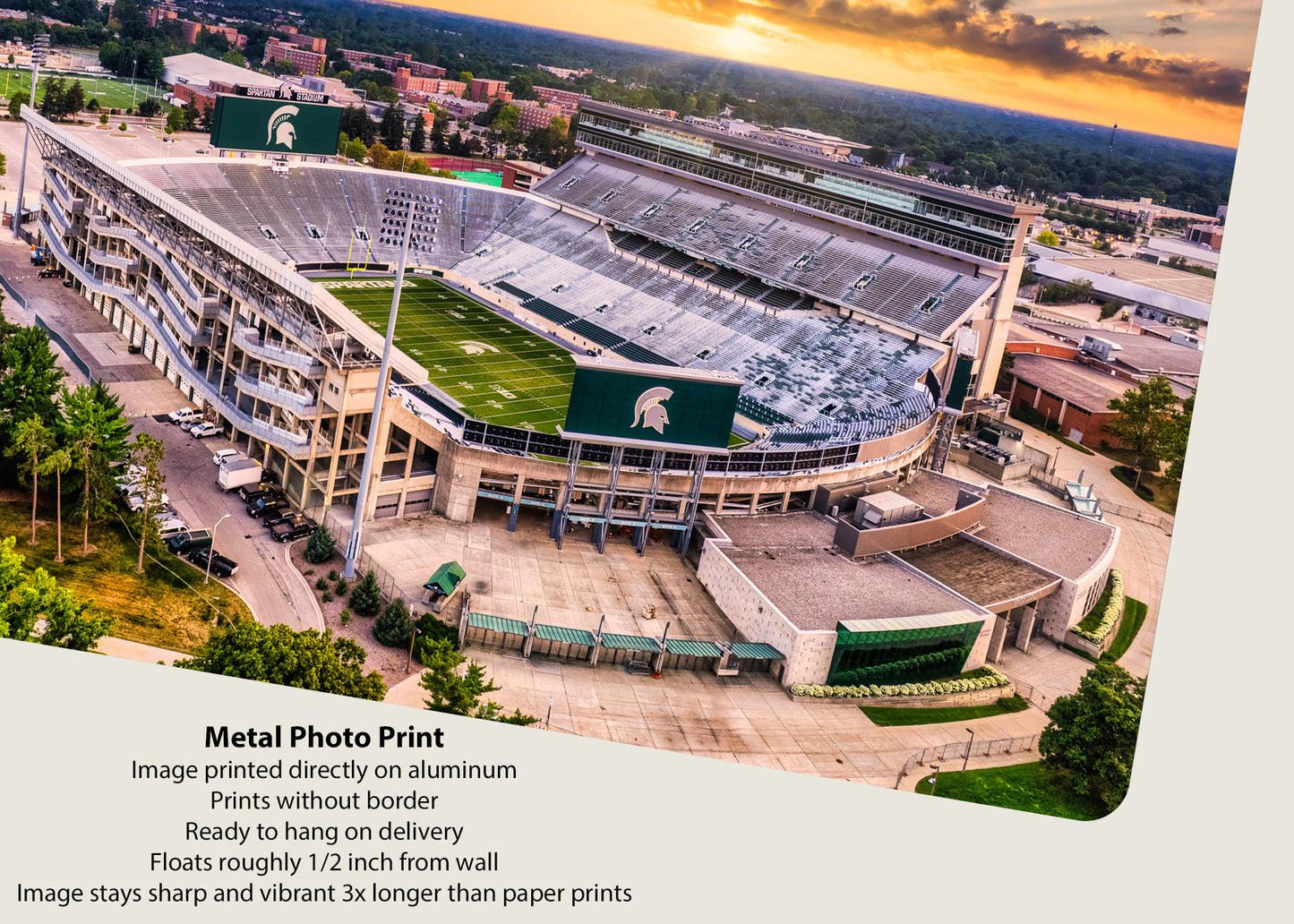 Estadio Spartan al atardecer