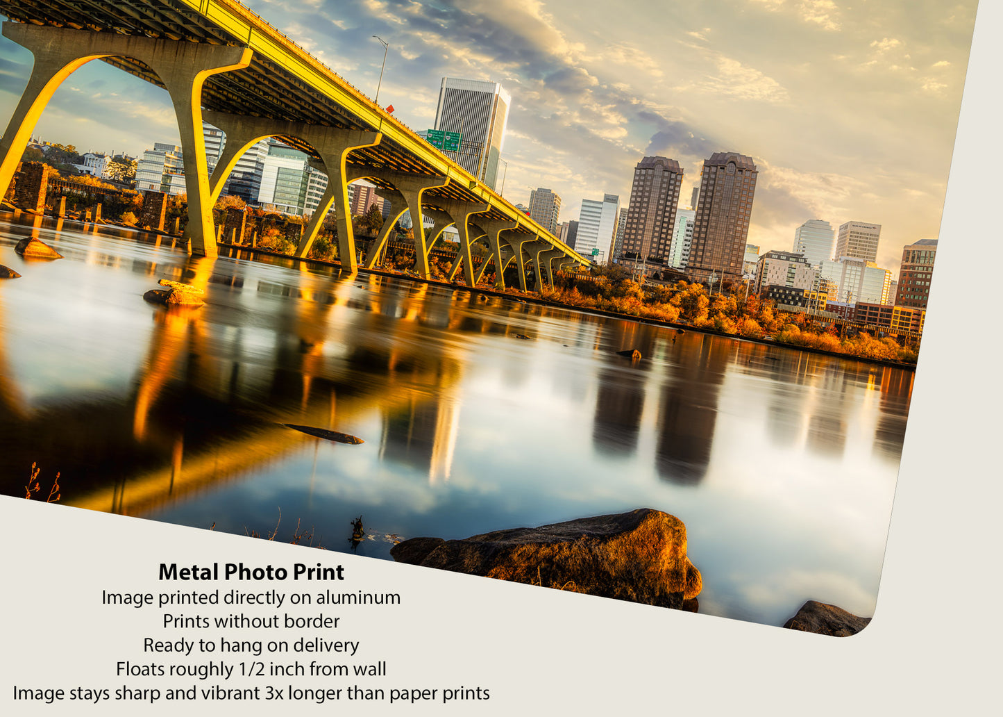 Resplandor del río James