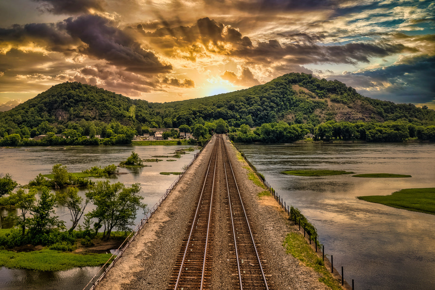 On Track to sunset over Rockville Bridge