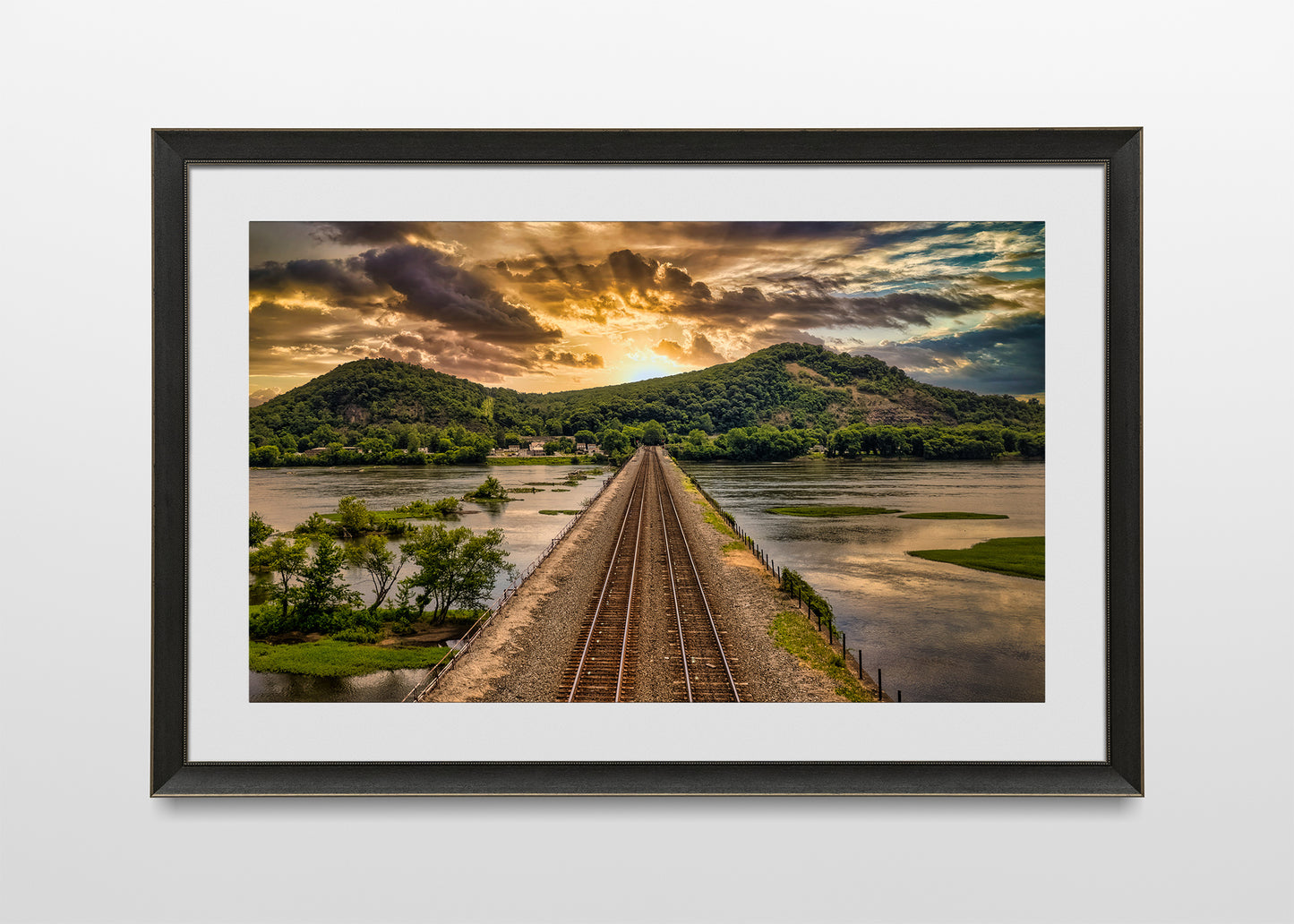 On Track to sunset over Rockville Bridge