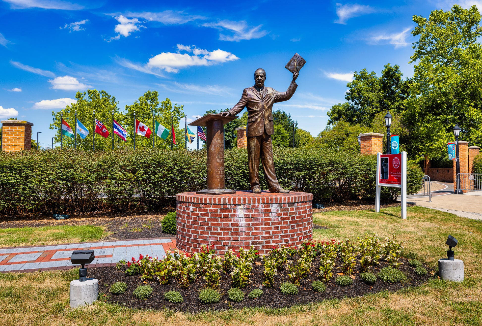 Holland's Heritage image 0