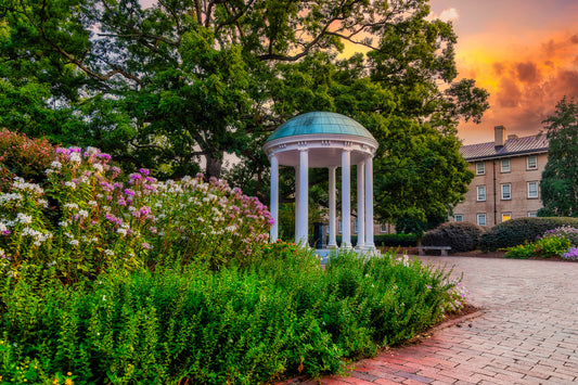 Old Well at Sunset image 0