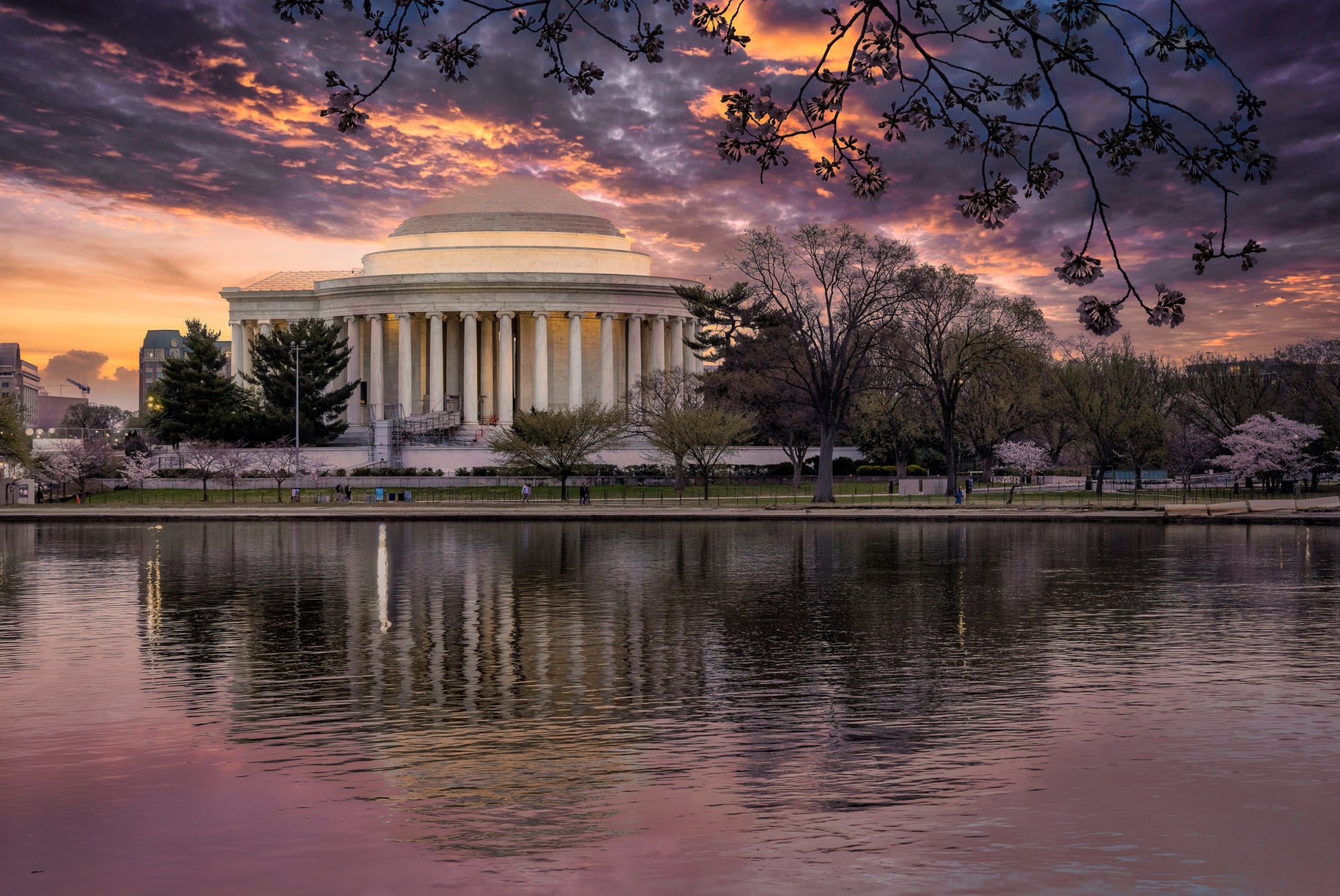 Sunrise at the Jefferson Memorial image 0