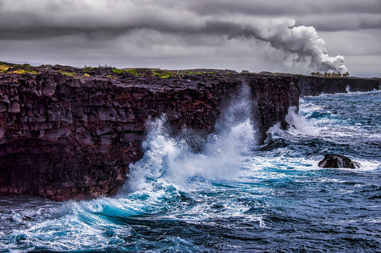 Big Waves at the Big Island image 0