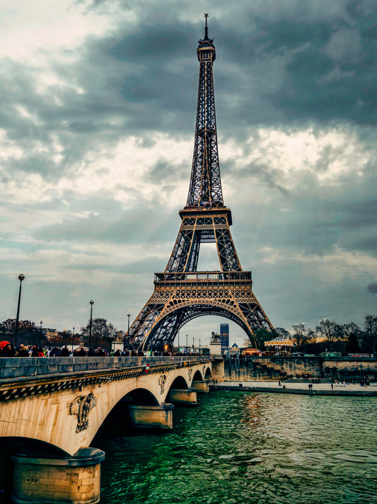 Bridging the Seine image 0