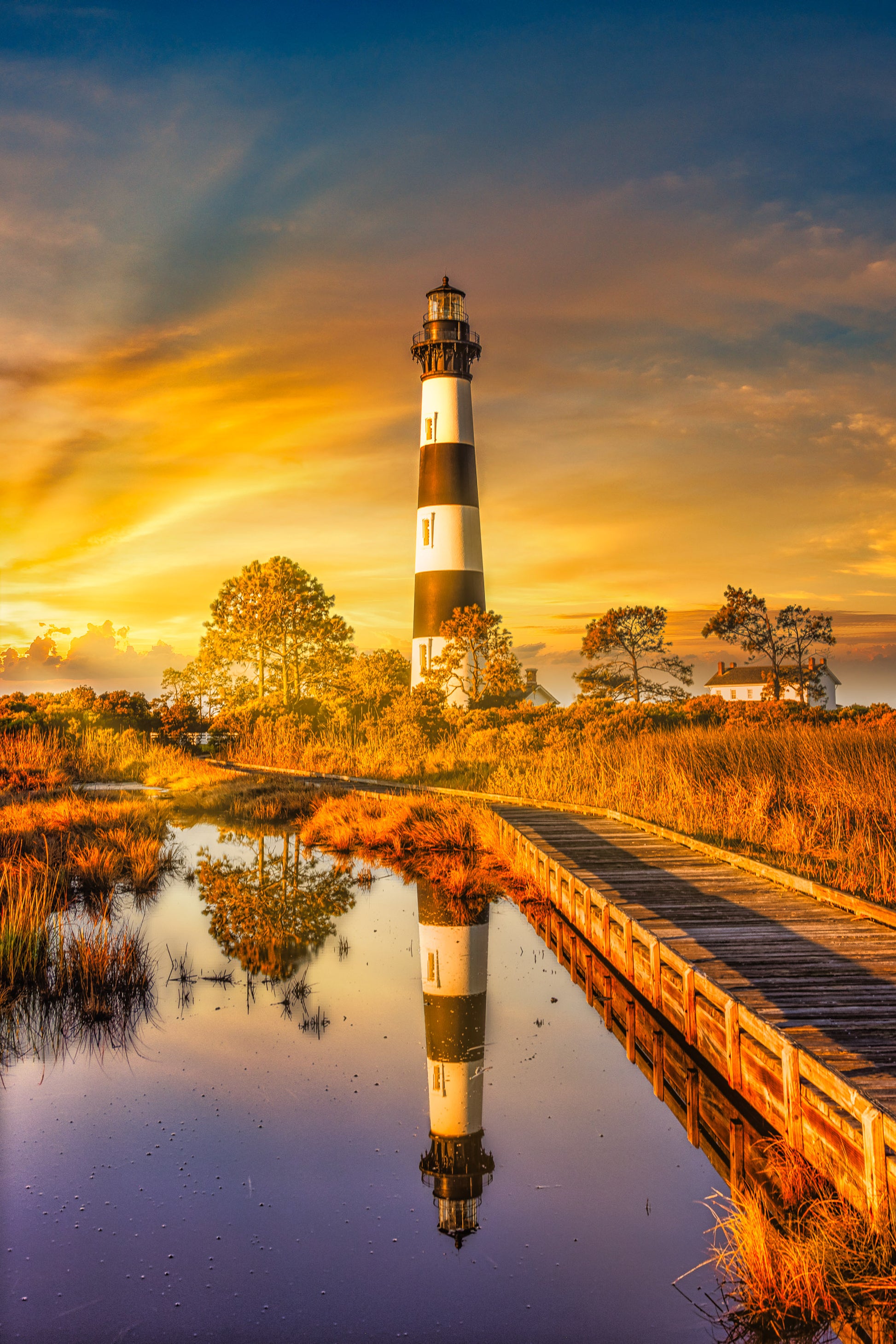 Sunrise at Bodie Island Lighthouse image 0