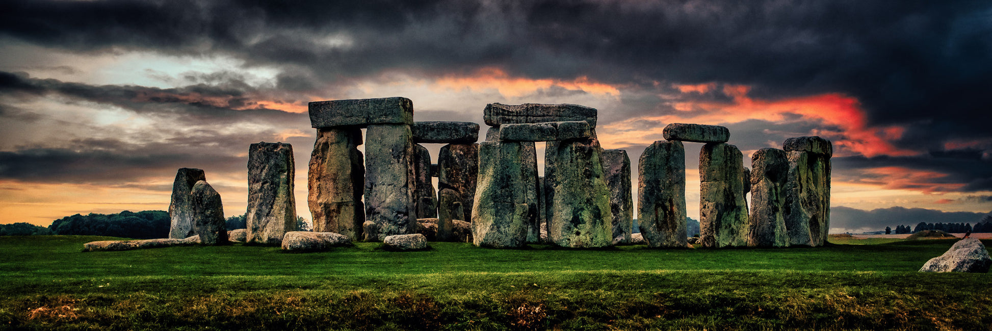 Stonehenge at Dusk Pano image 0