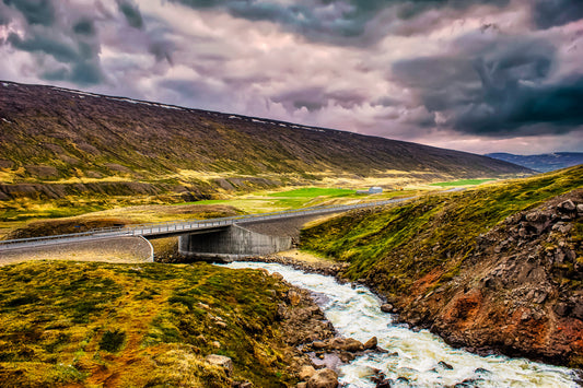 Icelandic Bridge over Troubled Waters image 0