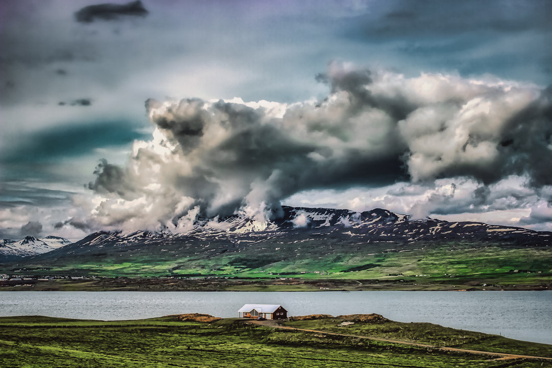 Big Sky, Little Cabin image 0